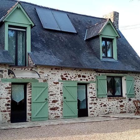 Chambre D Hote La Roussiere Saint-Ouen-Des-Toits Zewnętrze zdjęcie