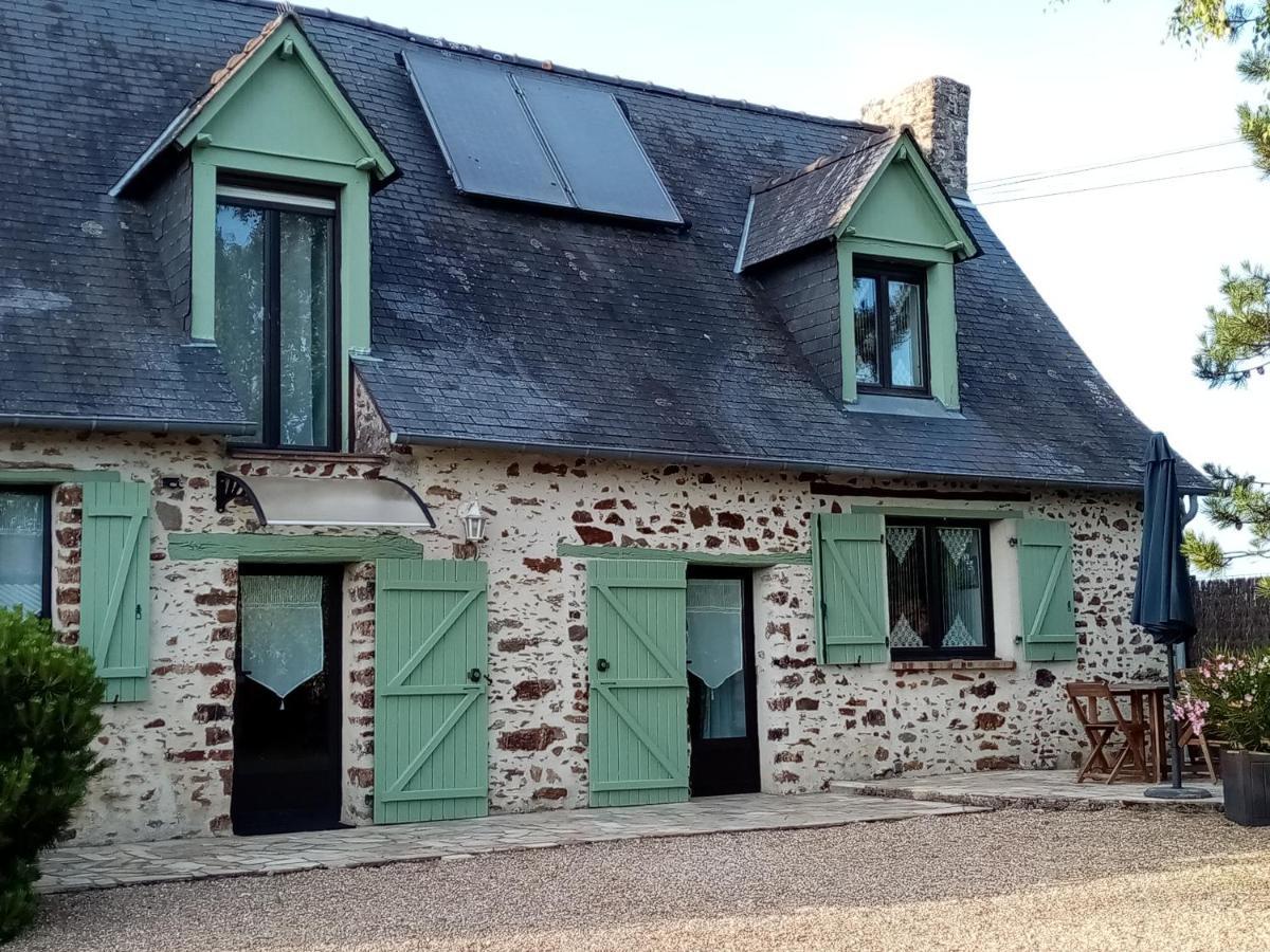 Chambre D Hote La Roussiere Saint-Ouen-Des-Toits Zewnętrze zdjęcie